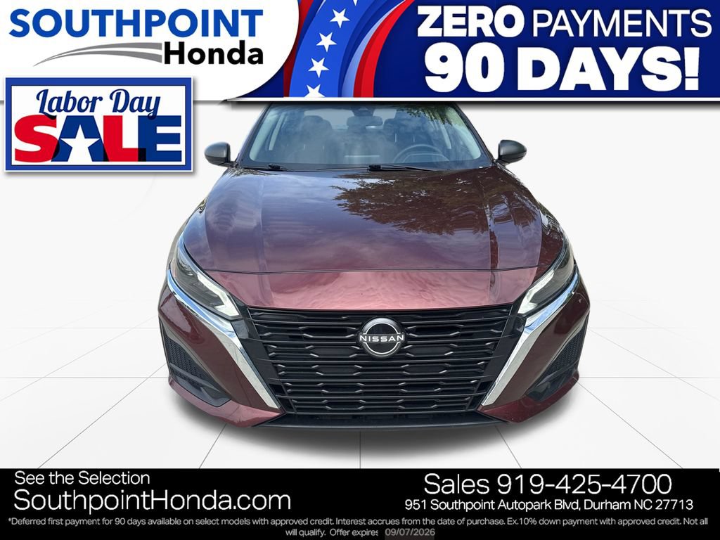 Used 2024 Nissan Altima 2.5 SV FWD image 2