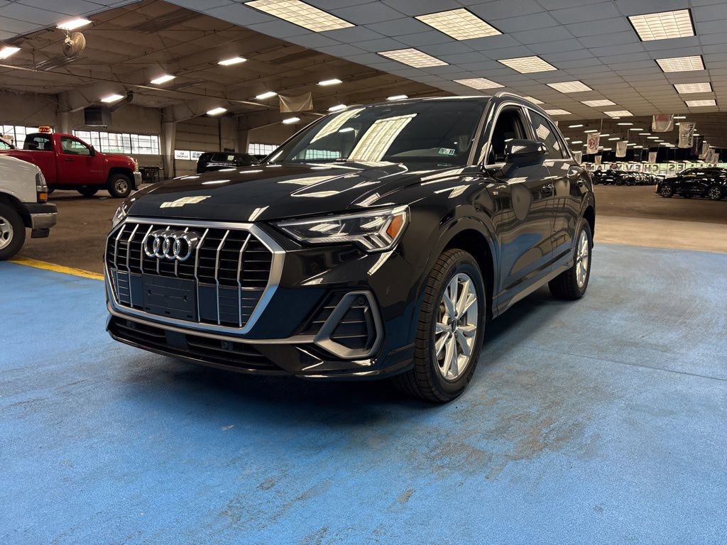 Used 2025 Audi Q3 2.0T Premium AWD/4WD image 10