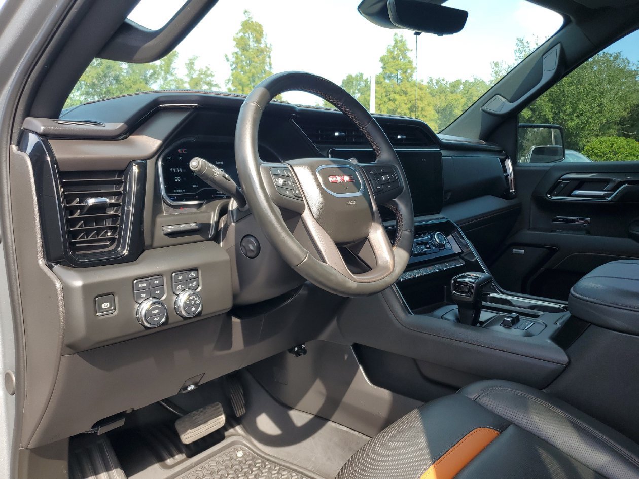 Used 2025 GMC Sierra 1500 AT4 w/ AT4 Premium Package AWD/4WD image 20