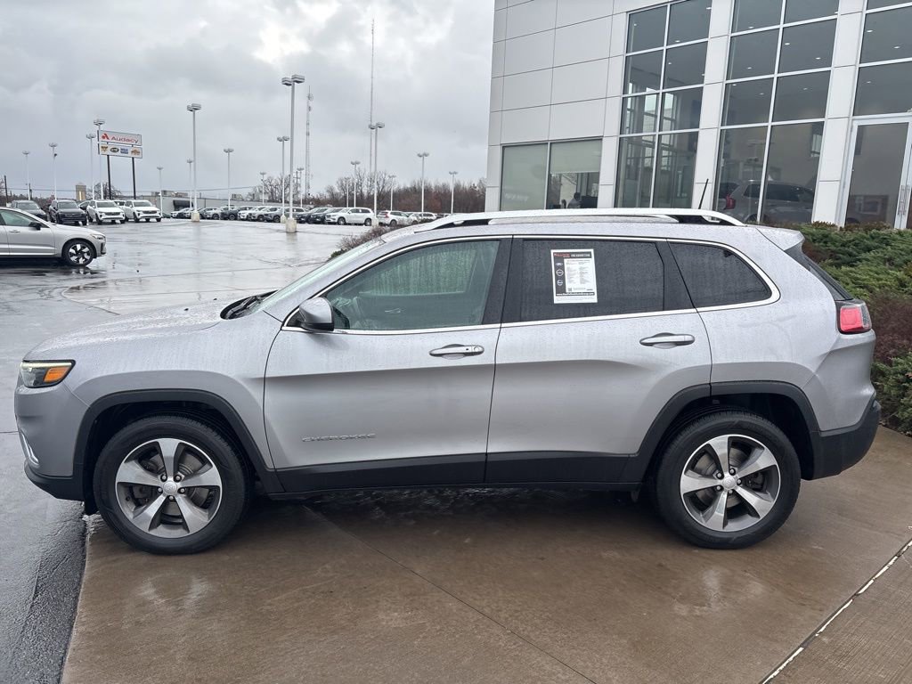 Used 2019 Jeep Cherokee Limited image 9