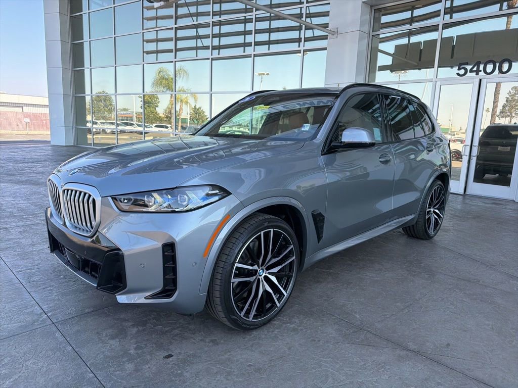 Used 2026 BMW X5 xDrive40i w/ M Sport Package image 1