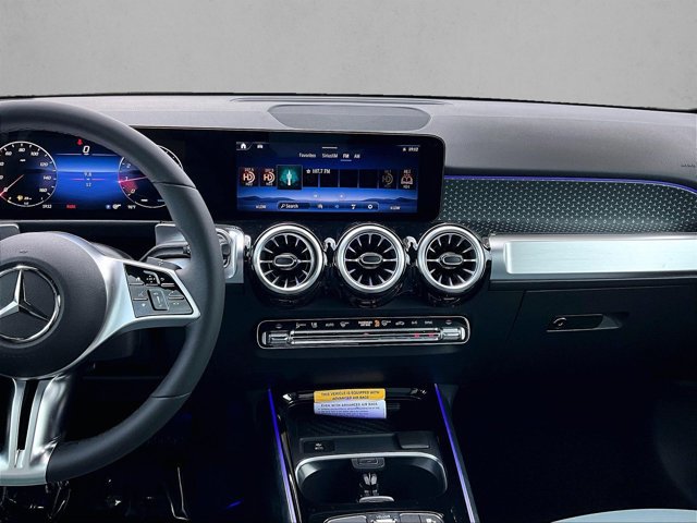New 2026 Mercedes-Benz GLB 250 image 9