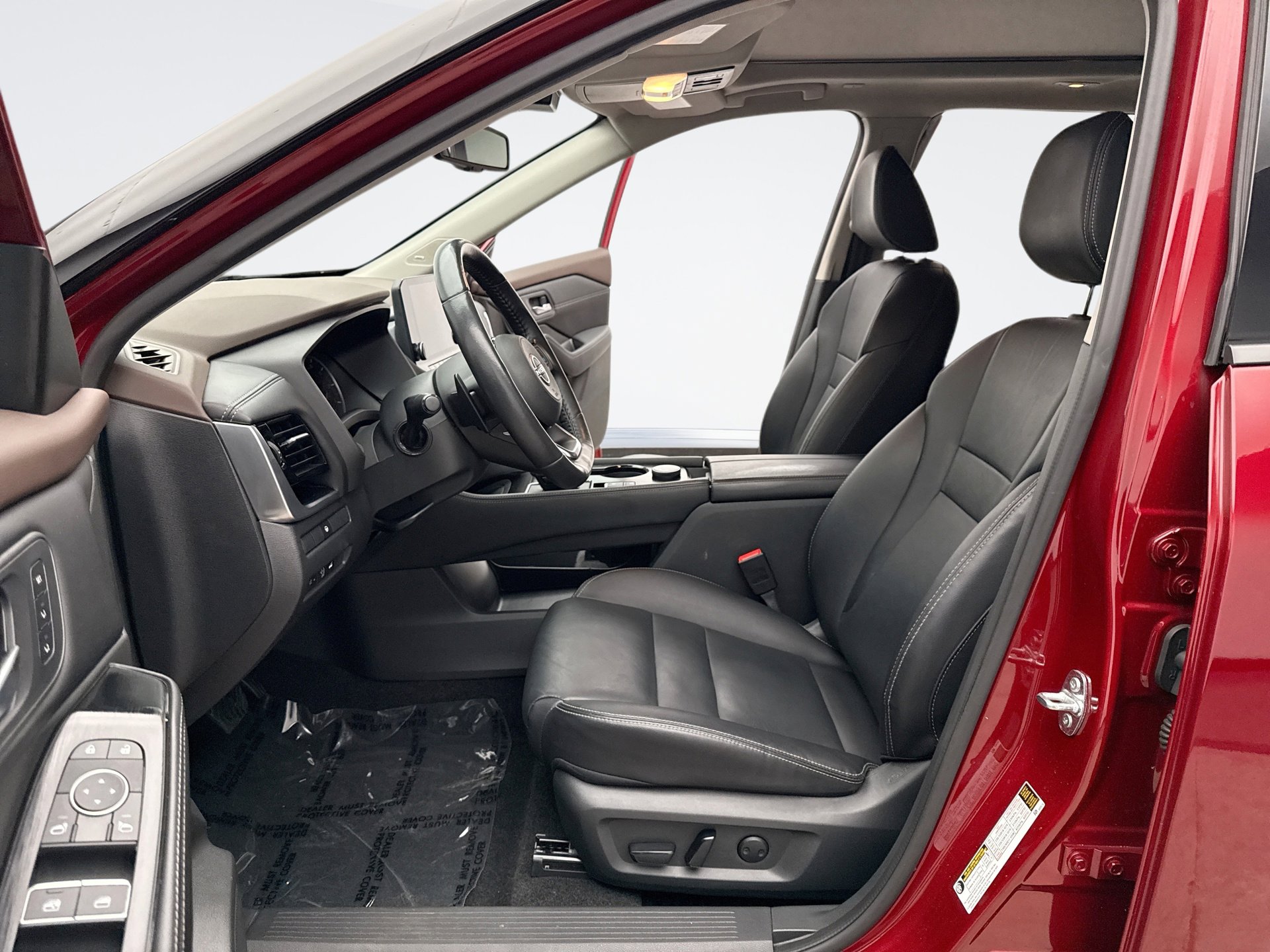 Used 2023 Nissan Rogue SL w/ SL Premium Package image 11