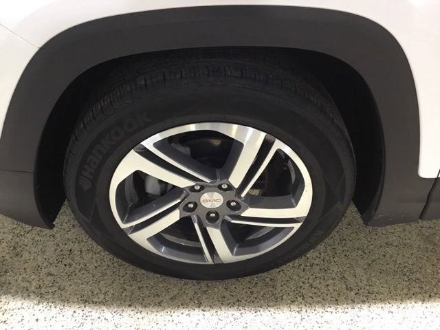 Used 2020 GMC Terrain SLT w/ Preferred Package image 9