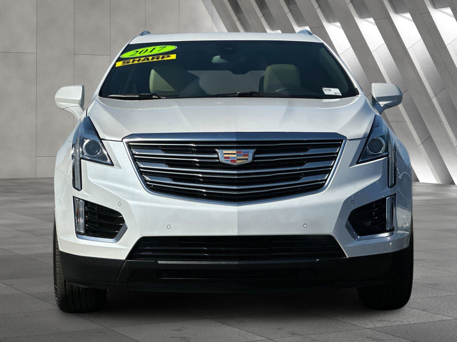 Used 2017 Cadillac XT5 Luxury w/ Driver Awareness Package AWD/4WD image 9