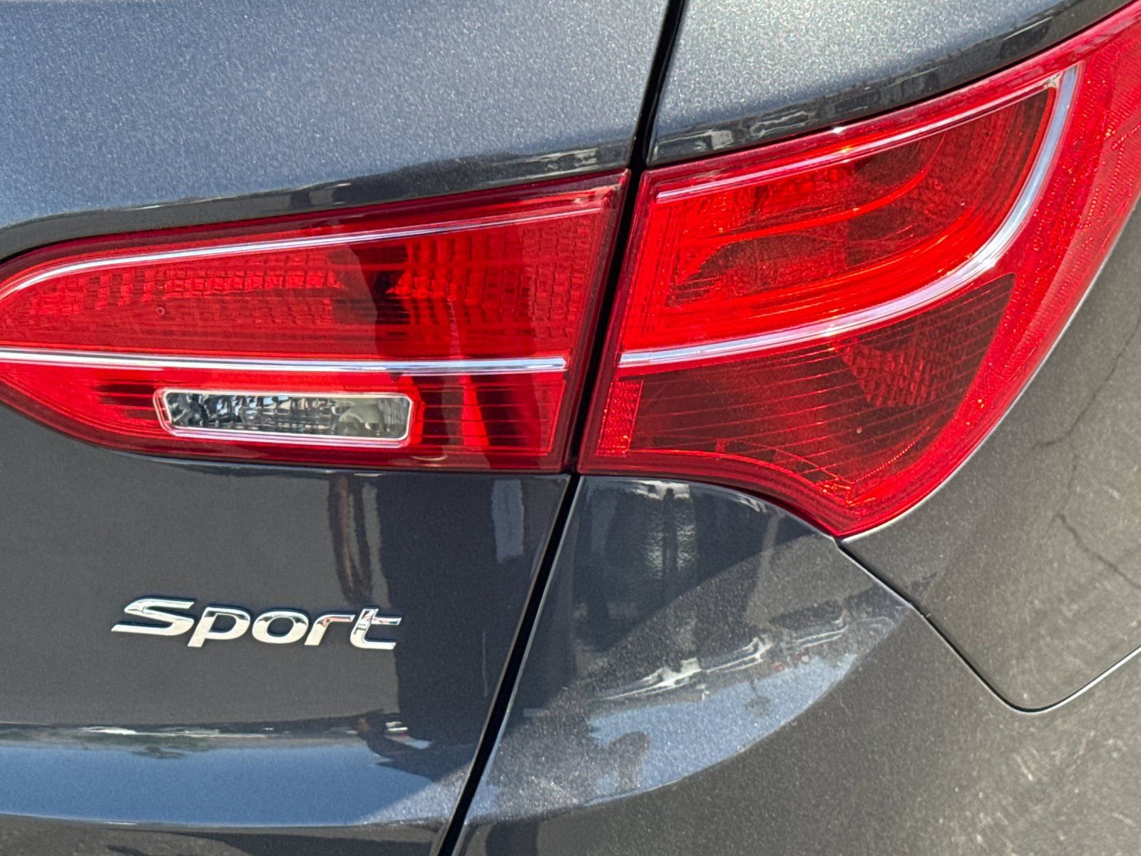 Used 2016 Hyundai Santa Fe Sport FWD image 23