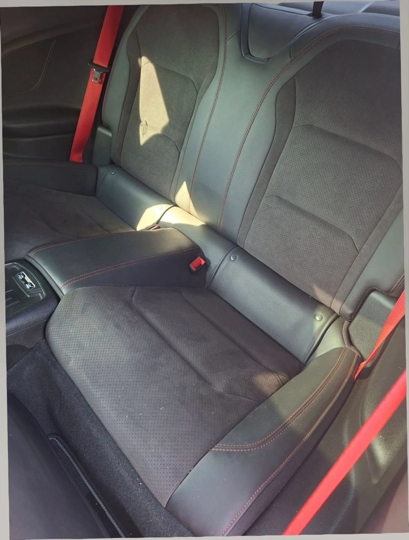 Used 2019 Chevrolet Camaro ZL1 RWD image 10
