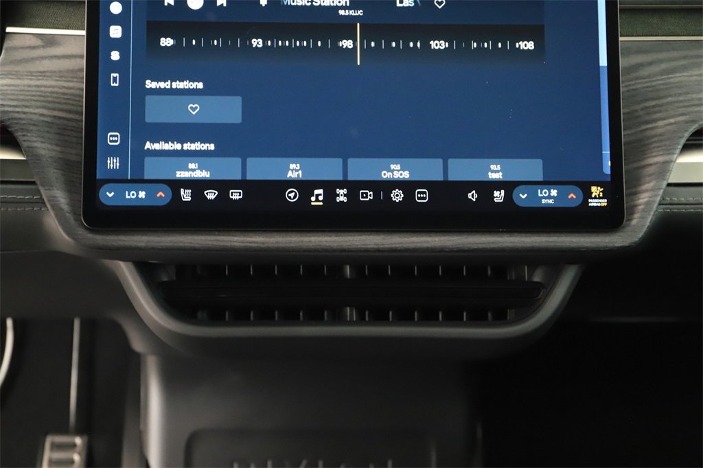 Used 2022 Rivian R1S Launch Edition image 19