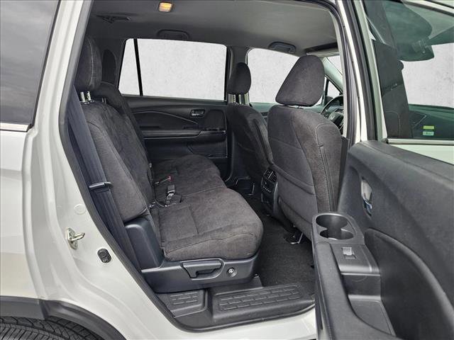 Used 2020 Honda Pilot EX image 11