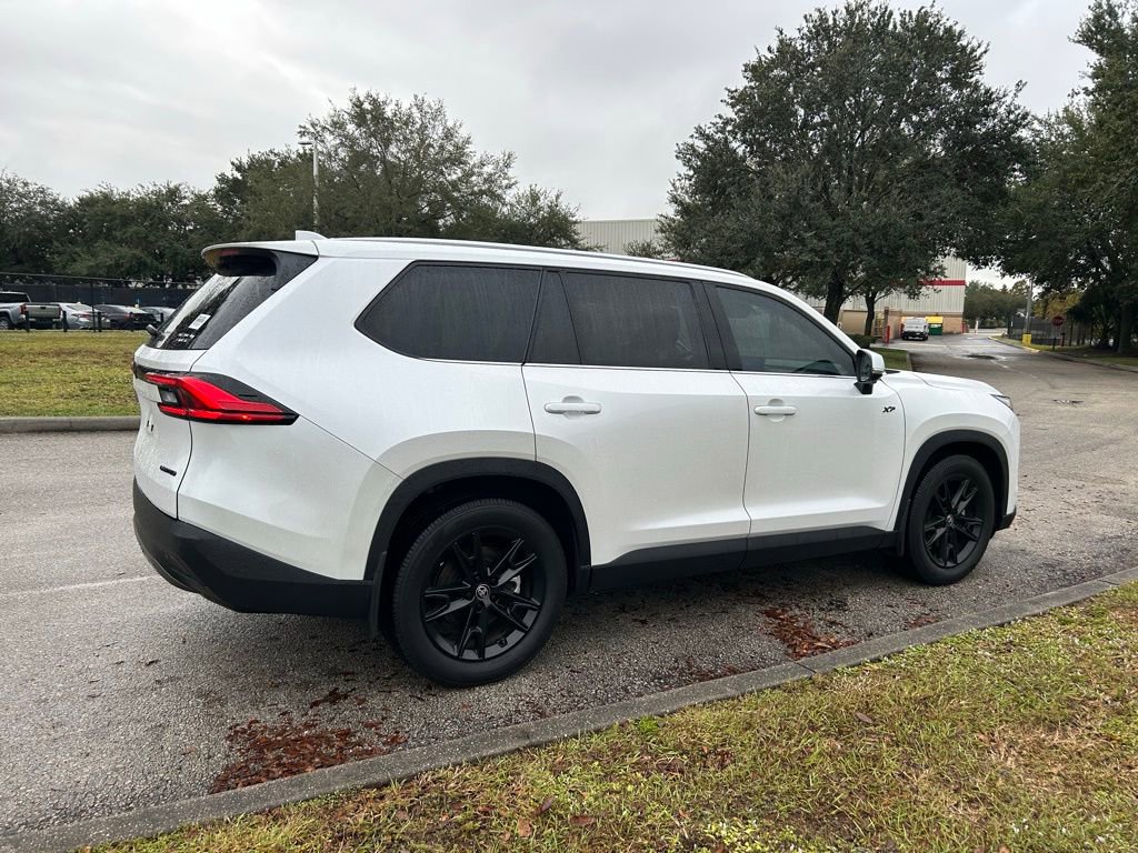 Used 2024 Toyota Grand Highlander Limited image 5