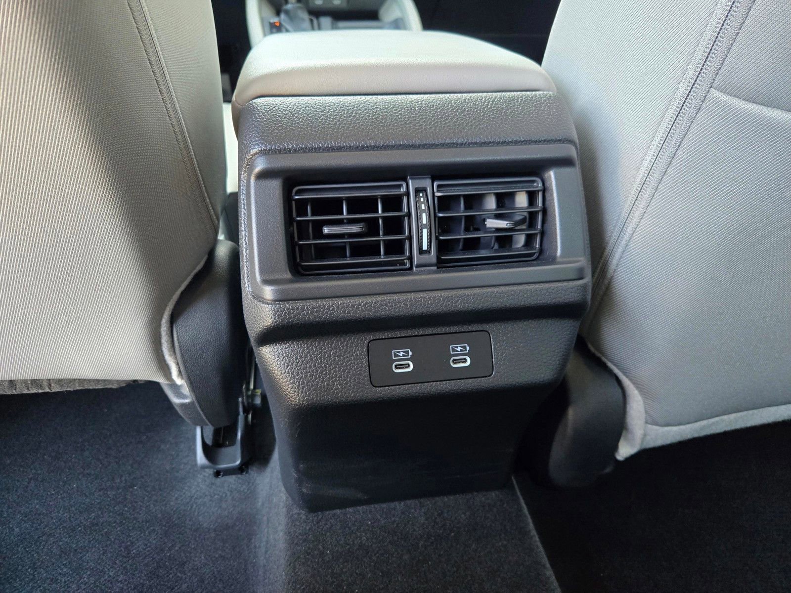 Used 2025 Honda Accord LX image 11