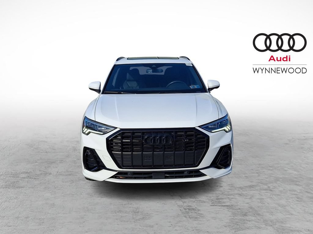 Certified 2024 Audi Q3 2.0T Premium AWD/4WD image 2