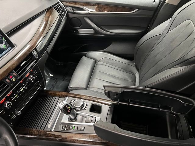 Used 2014 BMW X5 xDrive35d image 38