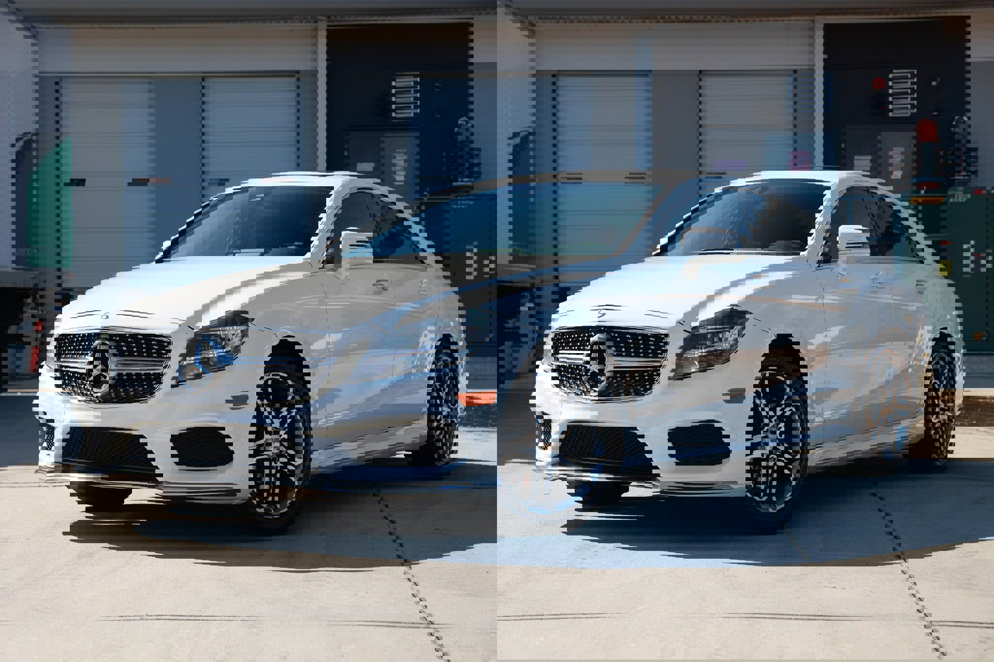 Used 2016 Mercedes-Benz CLS 400 4MATIC image 1