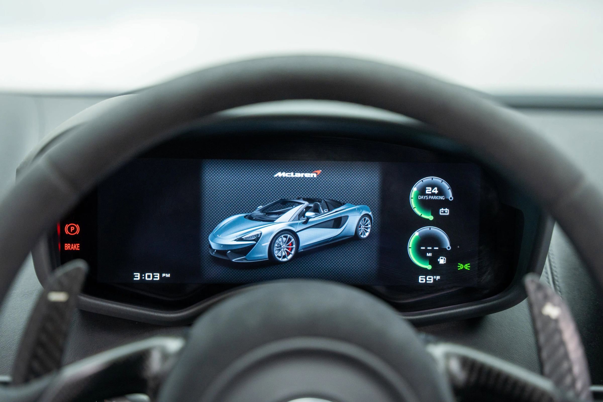 Used 2018 McLaren 570S Spider image 33