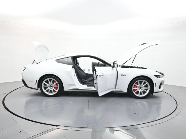 Used 2024 Ford Mustang GT Premium RWD image 47