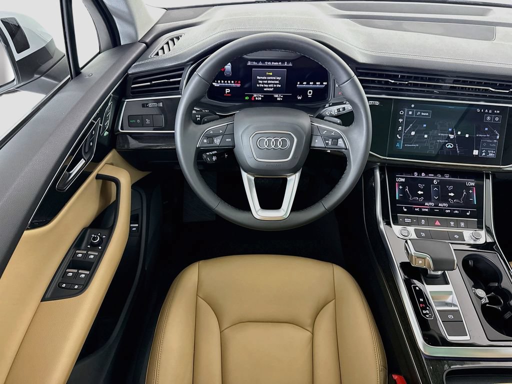 Used 2023 Audi Q7 3.0T Premium AWD/4WD image 10