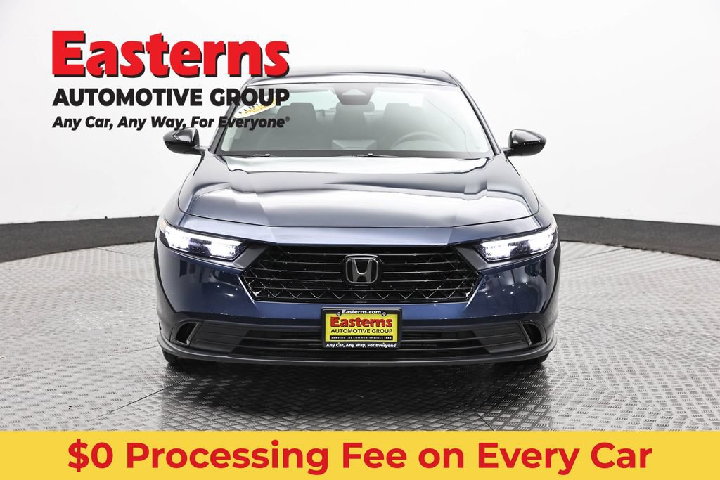 Used 2025 Honda Accord SE image 2