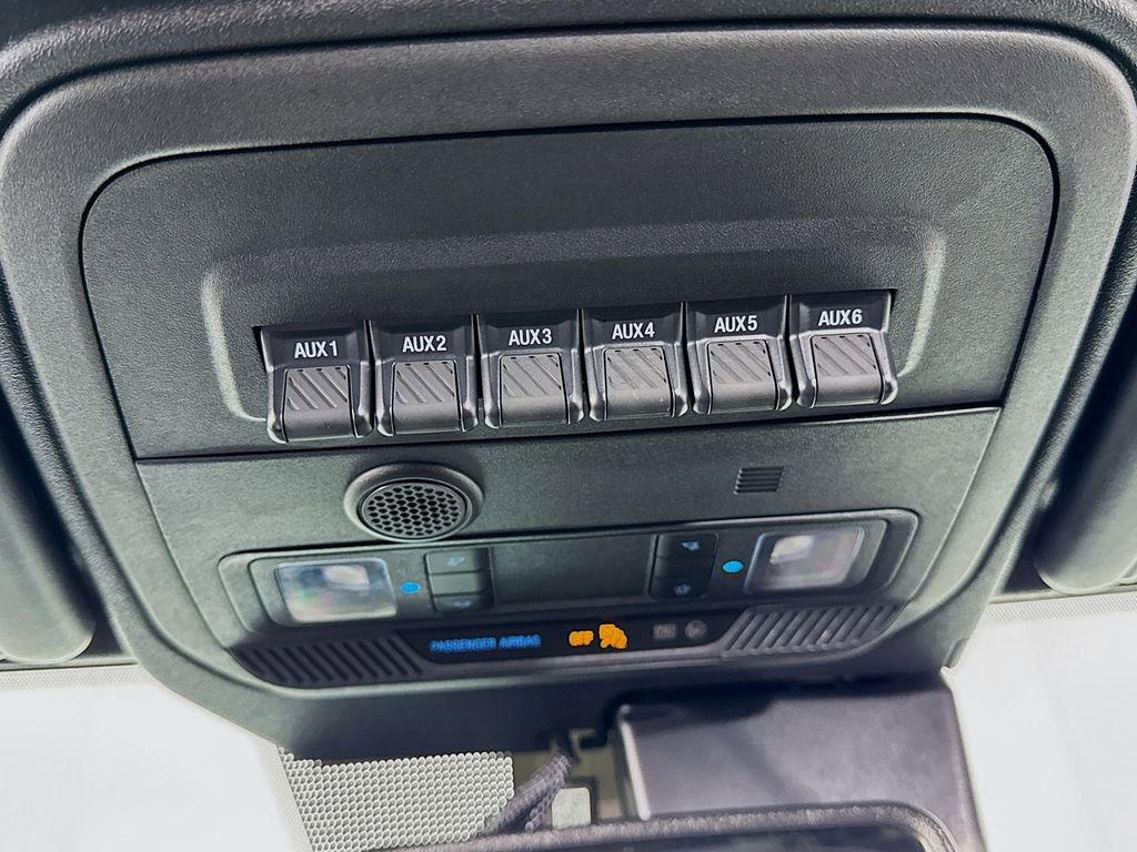 Used 2023 Ford Bronco Wildtrak image 19