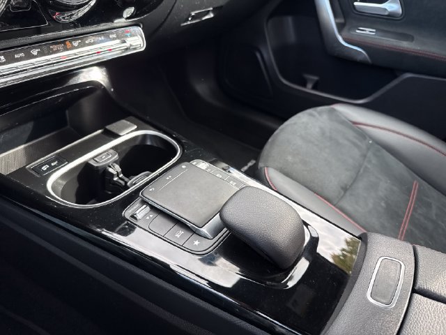 Used 2022 Mercedes-Benz A 220 4MATIC image 28