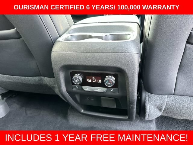 Used 2025 Chevrolet Traverse RS w/ LPO, Cargo Package AWD/4WD image 14