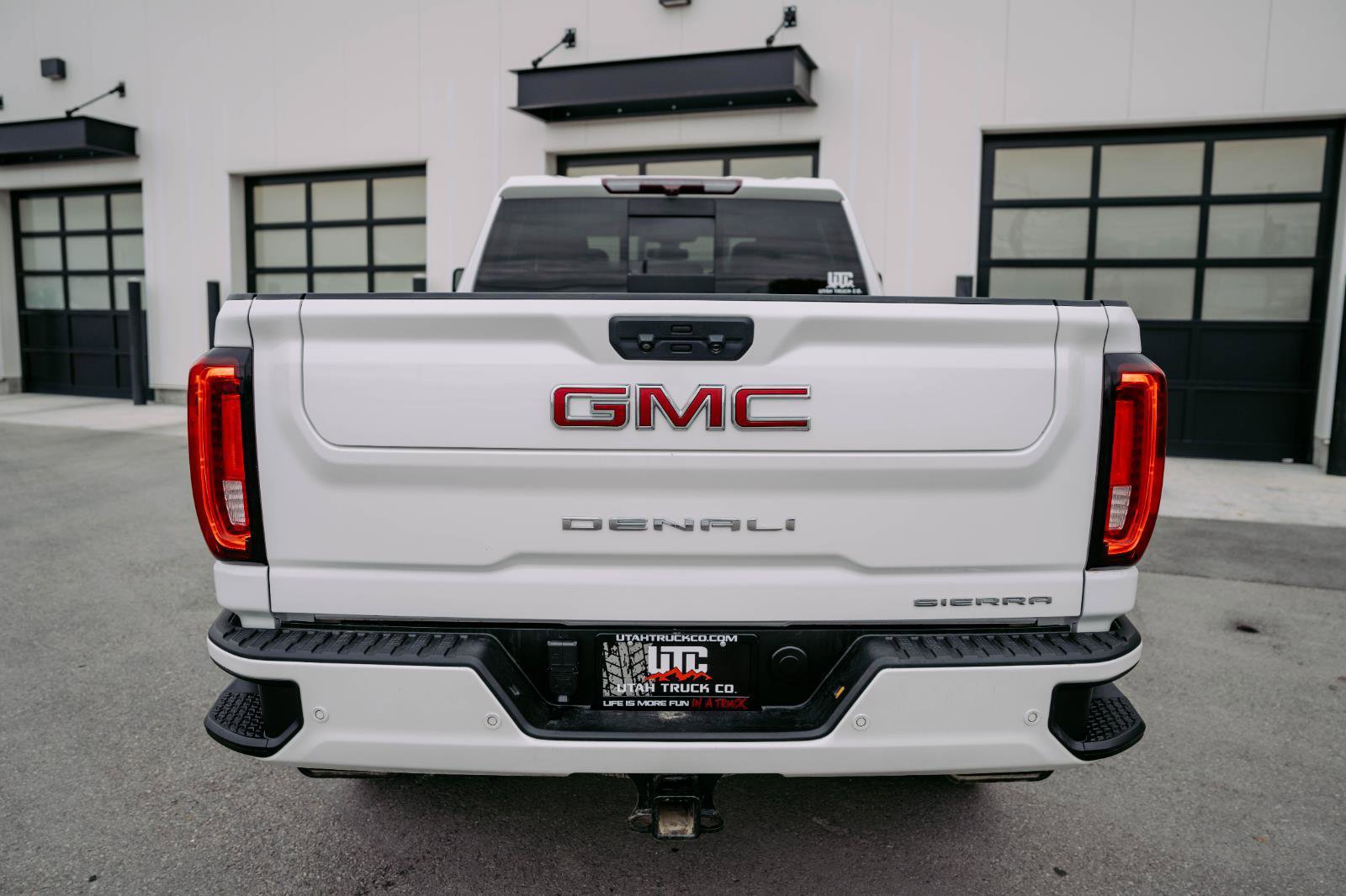 Used 2020 GMC Sierra 2500 Denali w/ Gooseneck/5TH Wheel Package image 6