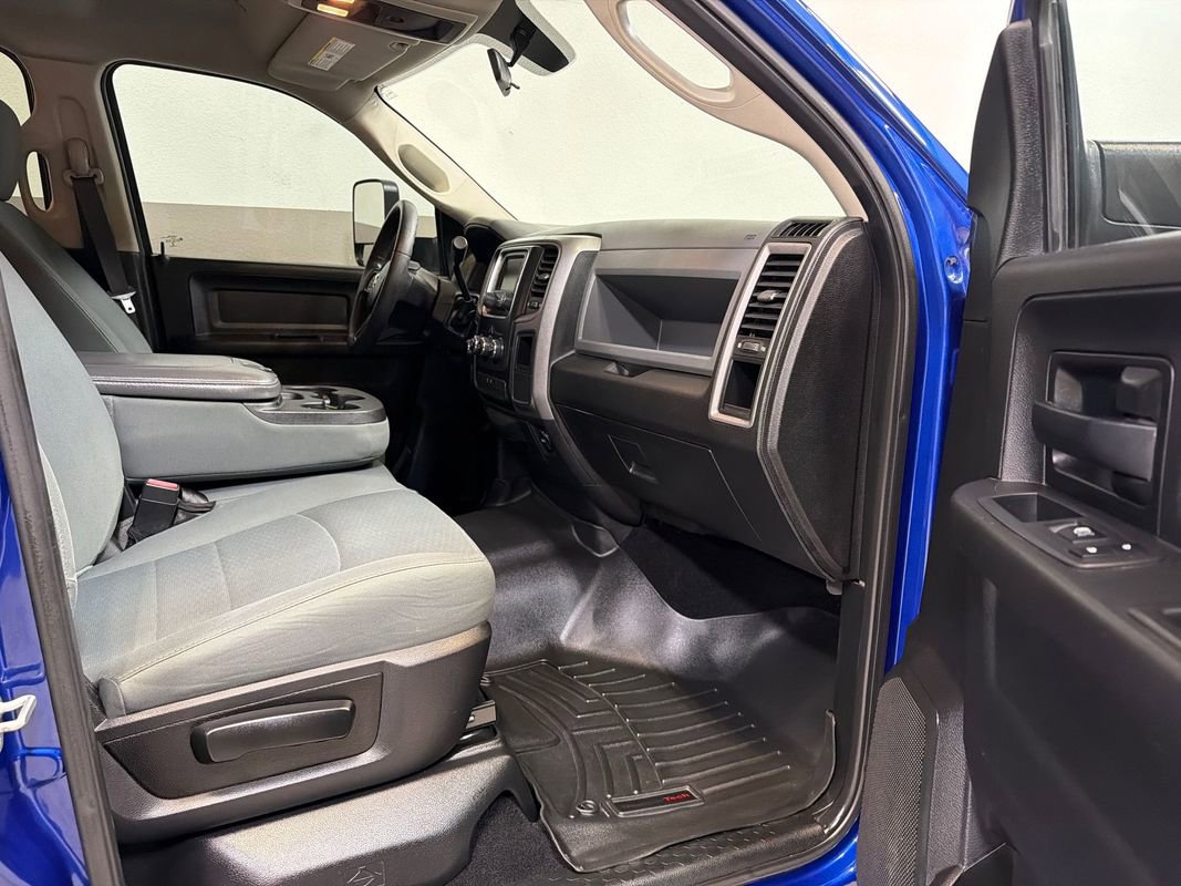 Used 2018 RAM 2500 Tradesman w/ Chrome Appearance Group AWD/4WD image 36