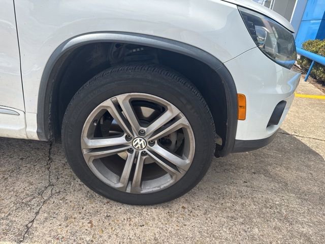 Used 2017 Volkswagen Tiguan Sport image 18