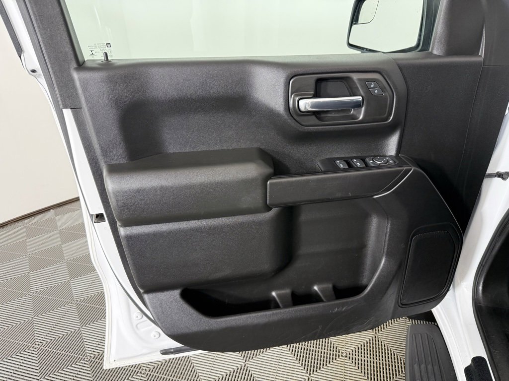 Used 2019 Chevrolet Silverado 1500 Custom image 12