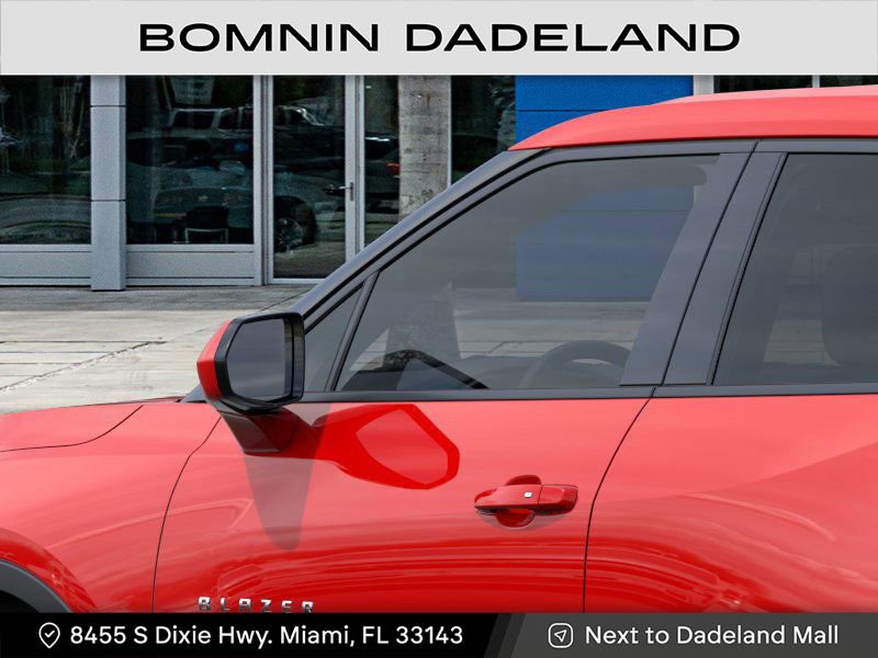New 2025 Chevrolet Blazer LT image 13