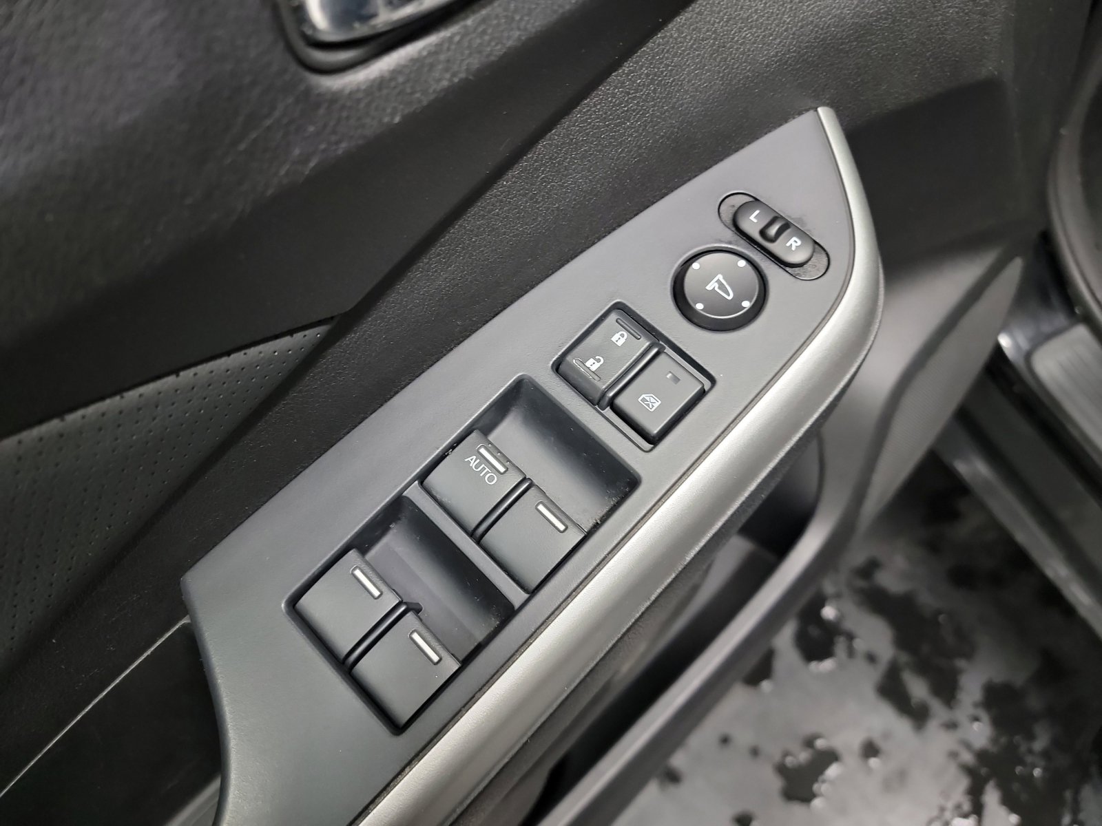 Used 2015 Honda CR-V EX-L image 14