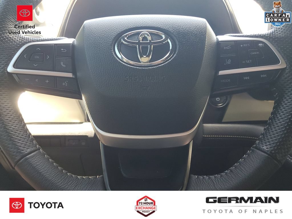 Certified 2025 Toyota Sienna Limited FWD image 26