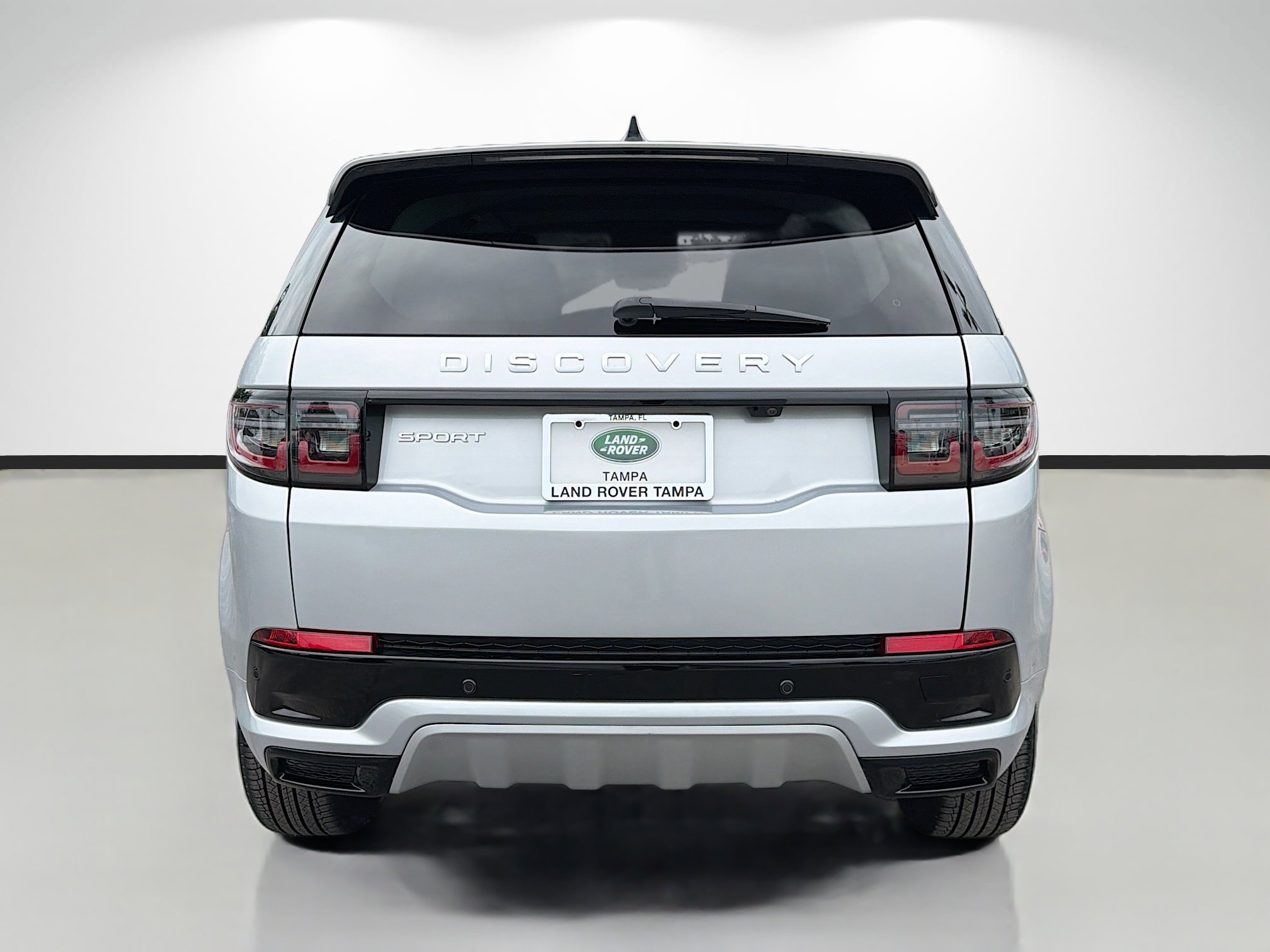 Used 2025 Land Rover Discovery Sport S AWD/4WD image 4