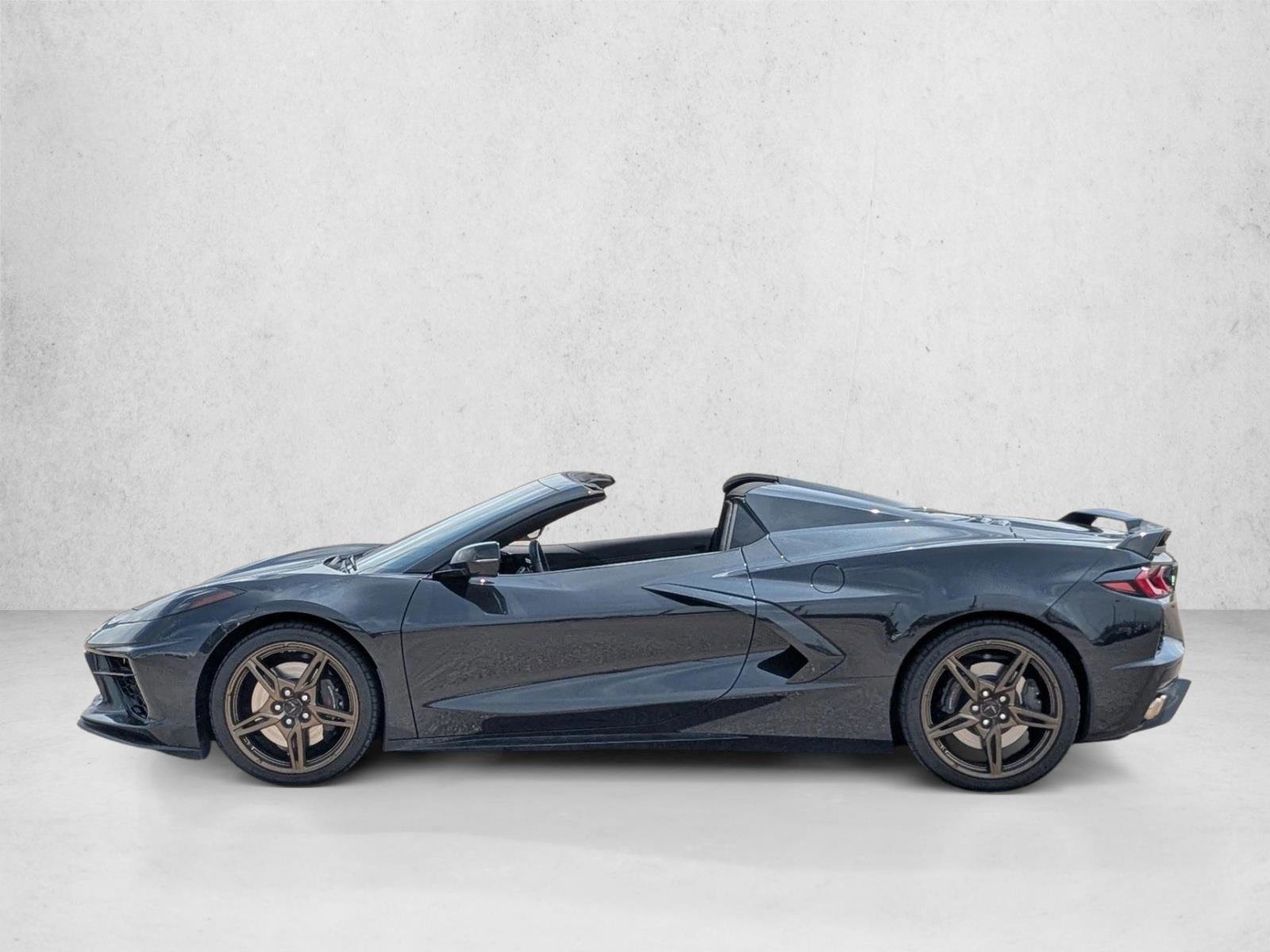 Used 2024 Chevrolet Corvette Stingray Convertible w/ Z51 Performance Package RWD image 8