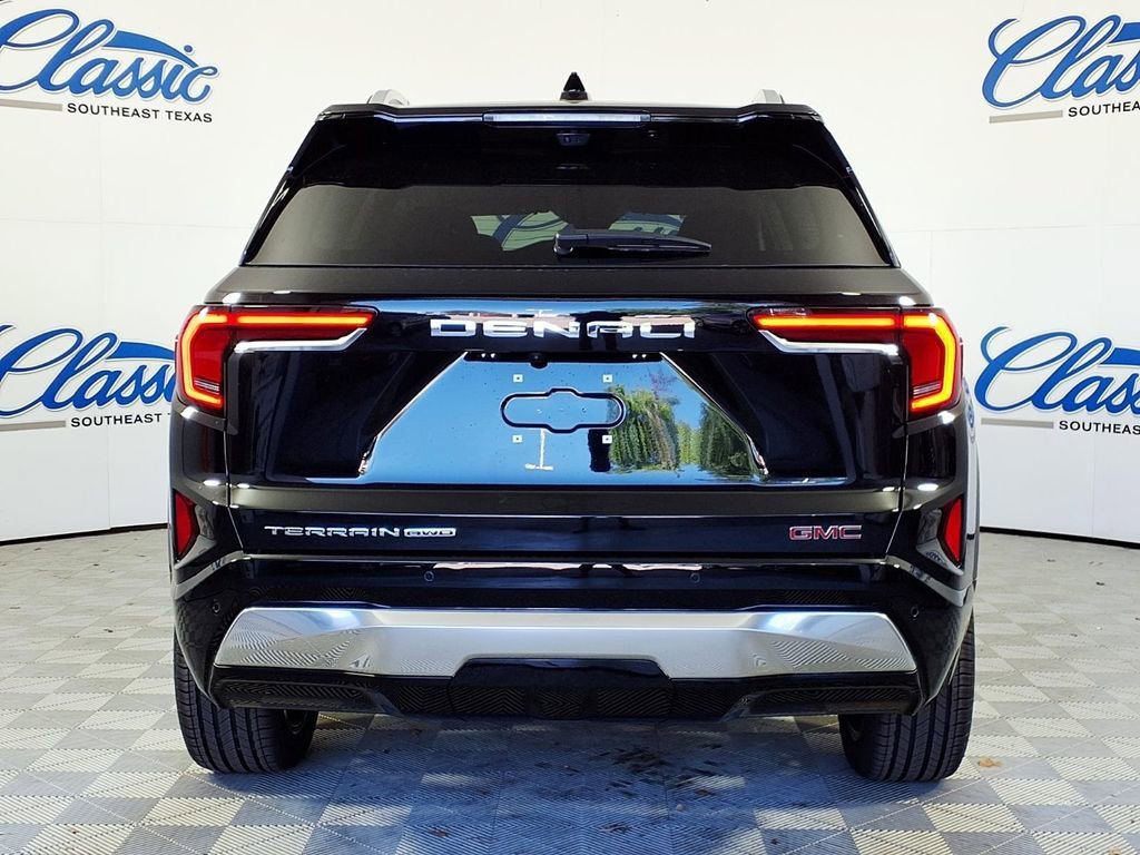 New 2026 GMC Terrain Denali w/ LPO, Black Badging Package AWD/4WD image 4
