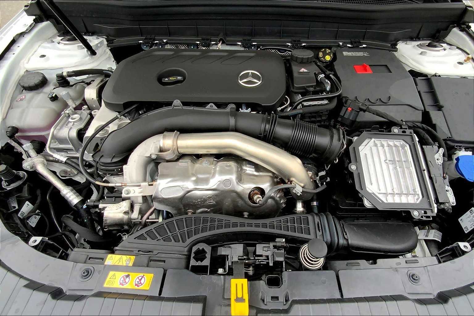 New 2025 Mercedes-Benz GLB 250 4MATIC image 20