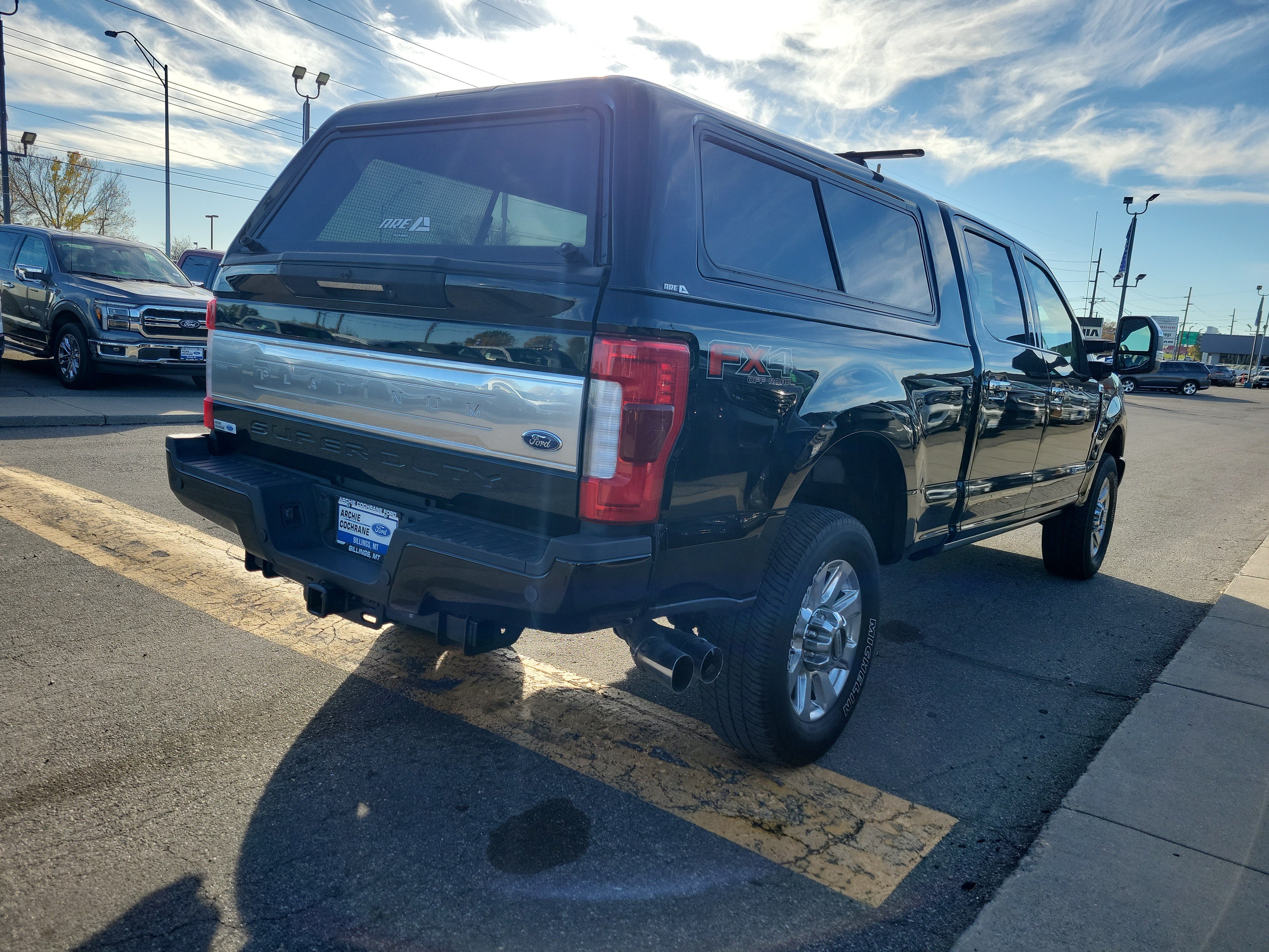 Certified 2018 Ford F350 Platinum w/ Platinum Ultimate Package AWD/4WD image 5