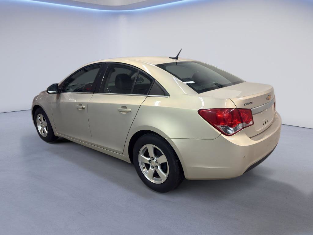 Used 2011 Chevrolet Cruze LT image 4
