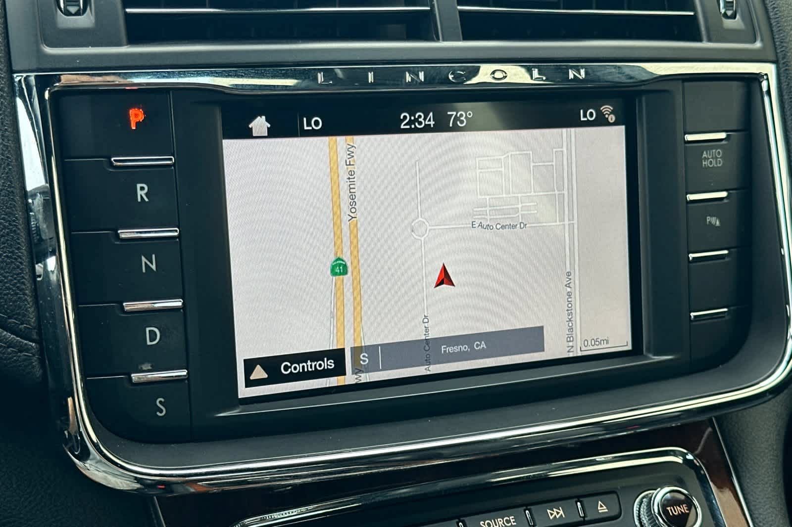 Used 2017 Lincoln Continental Select FWD image 19