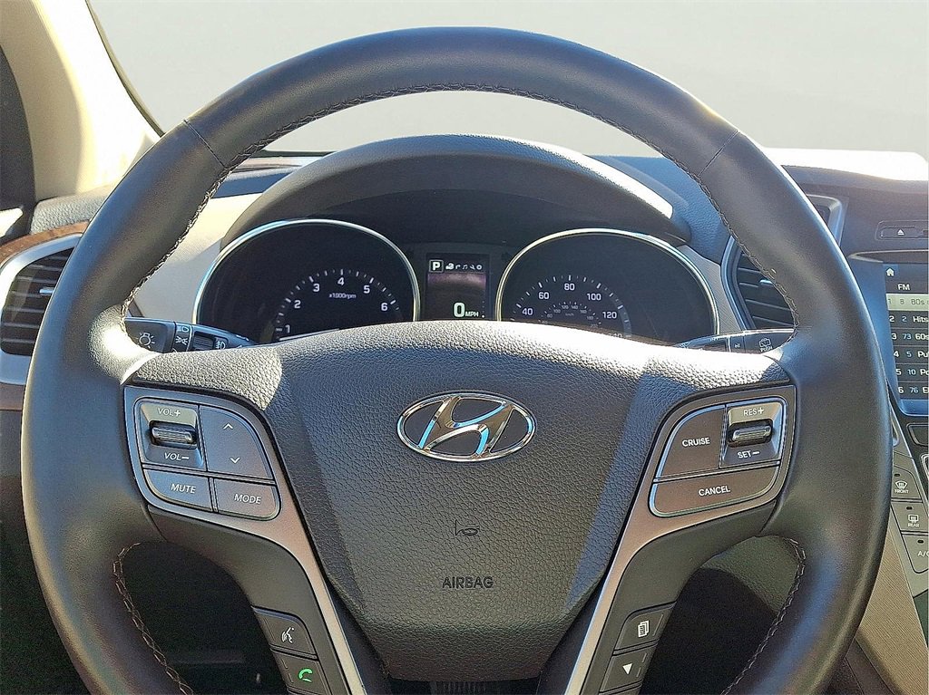 Used 2017 Hyundai Santa Fe SE image 21