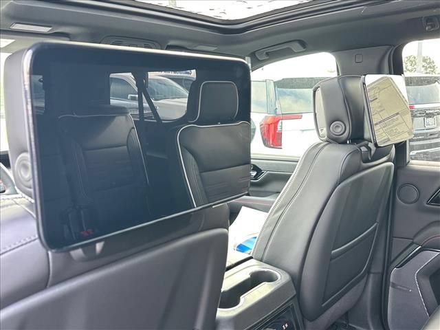 New 2026 GMC Yukon XL AT4 Ultimate AWD/4WD image 26