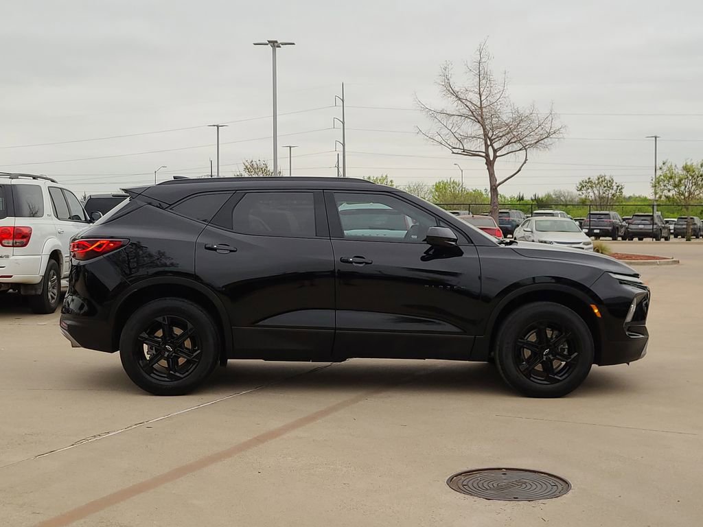 Used 2024 Chevrolet Blazer LT w/ Midnight/Sport Edition image 4