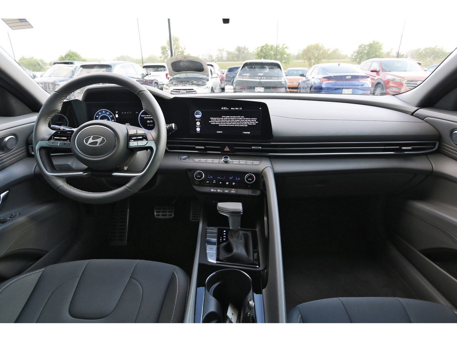 Certified 2025 Hyundai Elantra SEL image 12