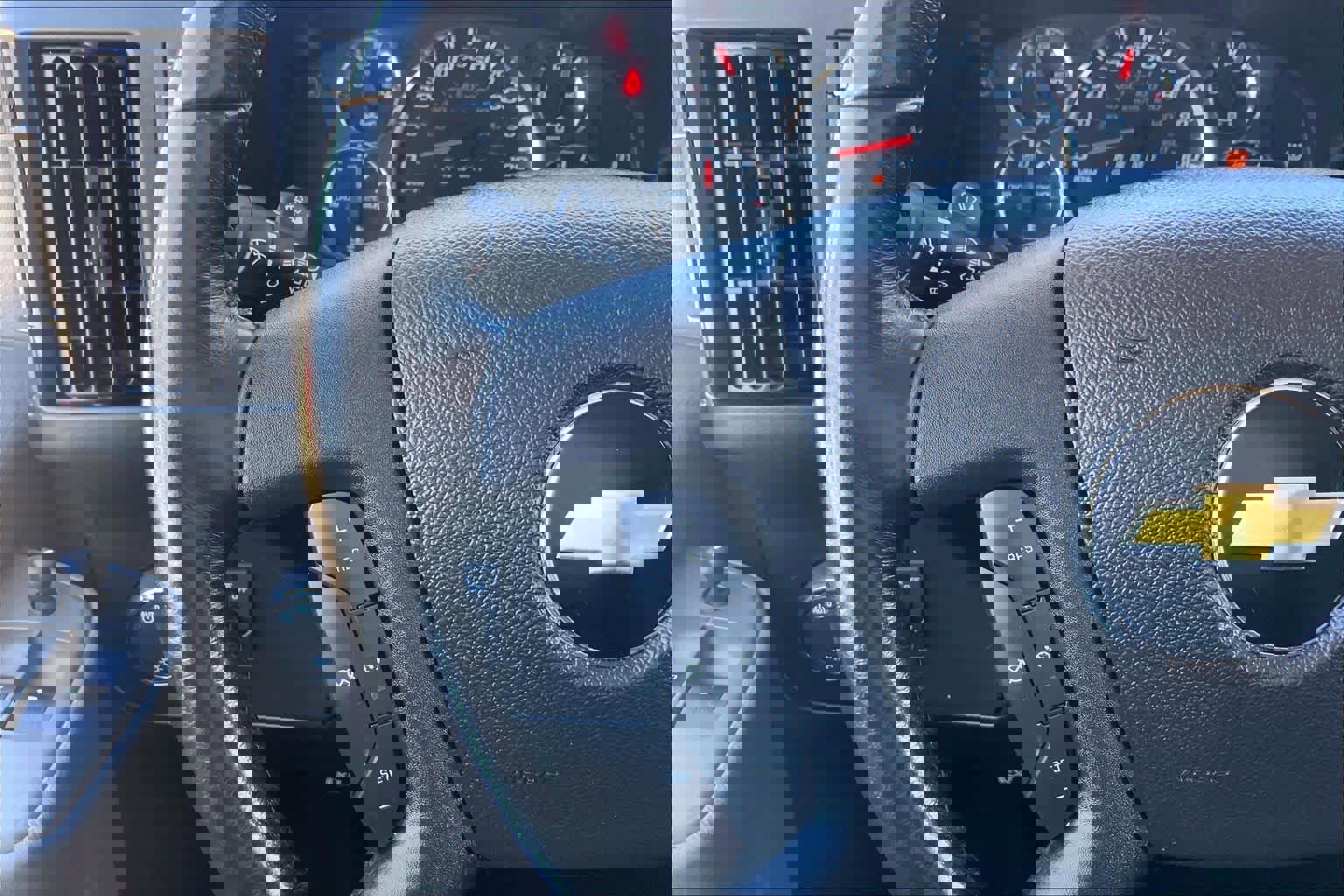 Used 2021 Chevrolet Express 2500 w/ Driver Convenience Package image 18