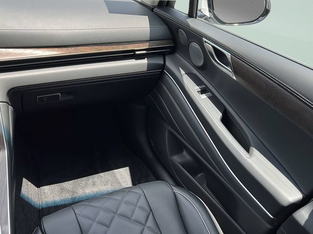 Certified 2025 Genesis GV80 3.5T Prestige AWD/4WD image 13