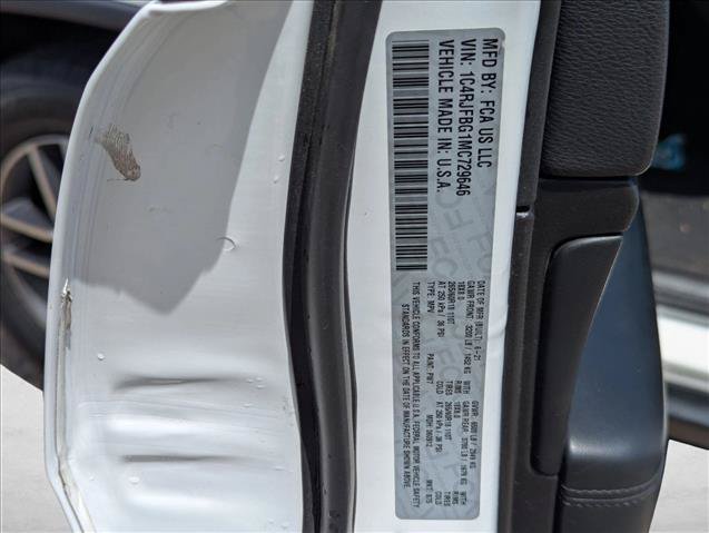 Used 2021 Jeep Grand Cherokee Limited AWD/4WD image 16