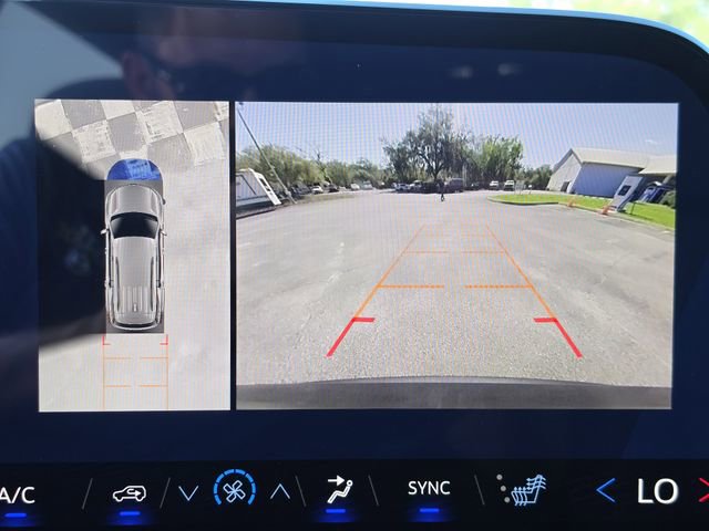 New 2026 Chevrolet Traverse LT w/ Midnight/Sport Edition image 27