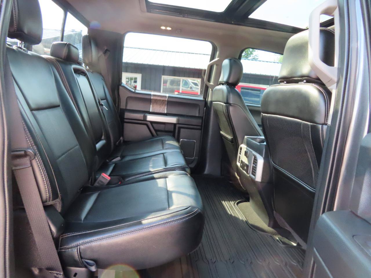 Used 2019 Ford F350 Lariat w/ Lariat Value Package AWD/4WD image 48