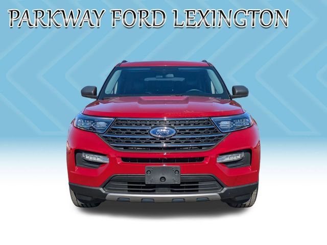 Used 2022 Ford Explorer XLT w/ Equipment Group 202A image 2