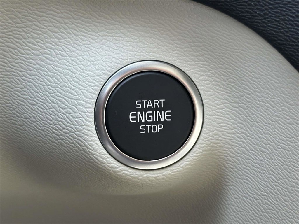 New 2026 Volvo XC40 B4 Plus w/ Protection Package Premier image 7